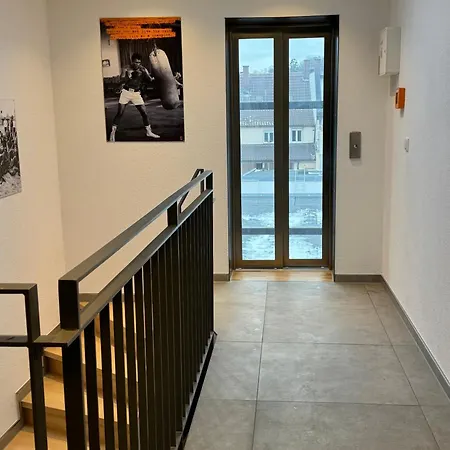 Moderne In Attraktivem Altbau Apartment