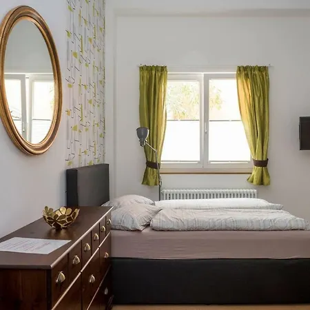 Moderne In Attraktivem Altbau Daire