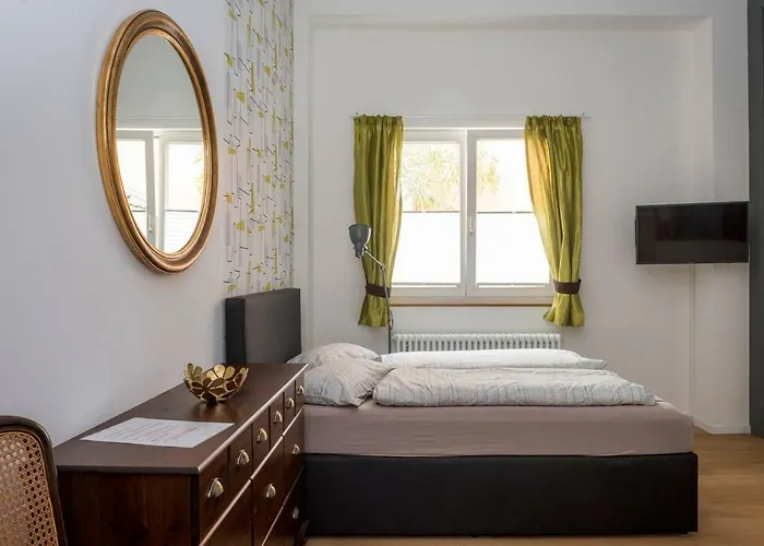 Moderne In Attraktivem Altbau Appartamento